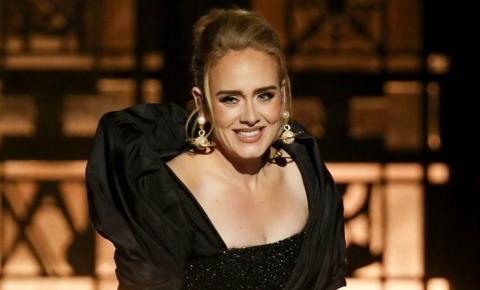 Adele compra mansão de Sylvester Stallone por R$ 323 milhões; vídeo