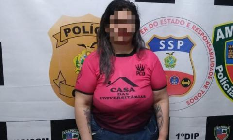 PEGA NO FLAGRA! Mulher é presa após furtar loja de cosméticos na Djalma Batista