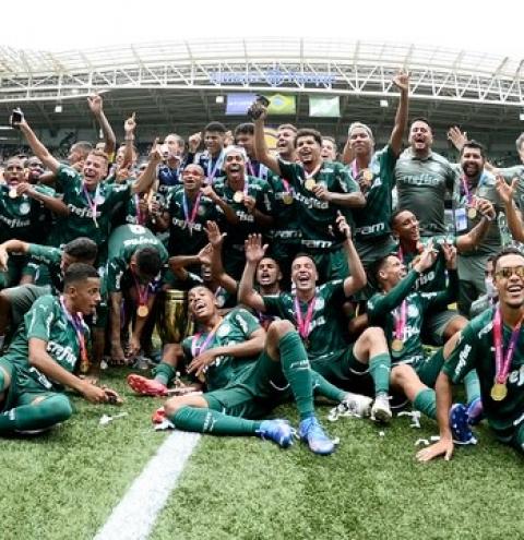 Palmeiras atropela o Santos e conquista o inédito título da Copinha; veja os gols